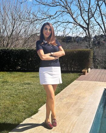 Full leaked Zuhal topal page private onlyfans photo