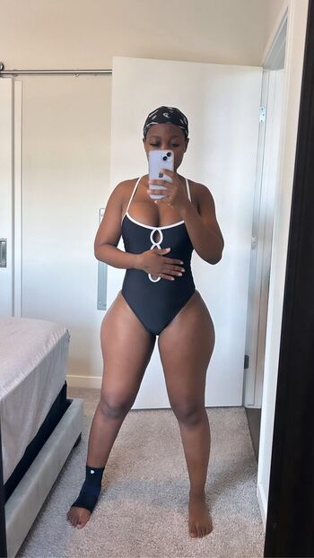 Full leaked Zuludoll private photo