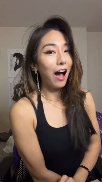 Full leaked Zumi page private onlyfans photo