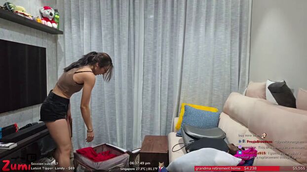 Full leaked Zumi page private photo