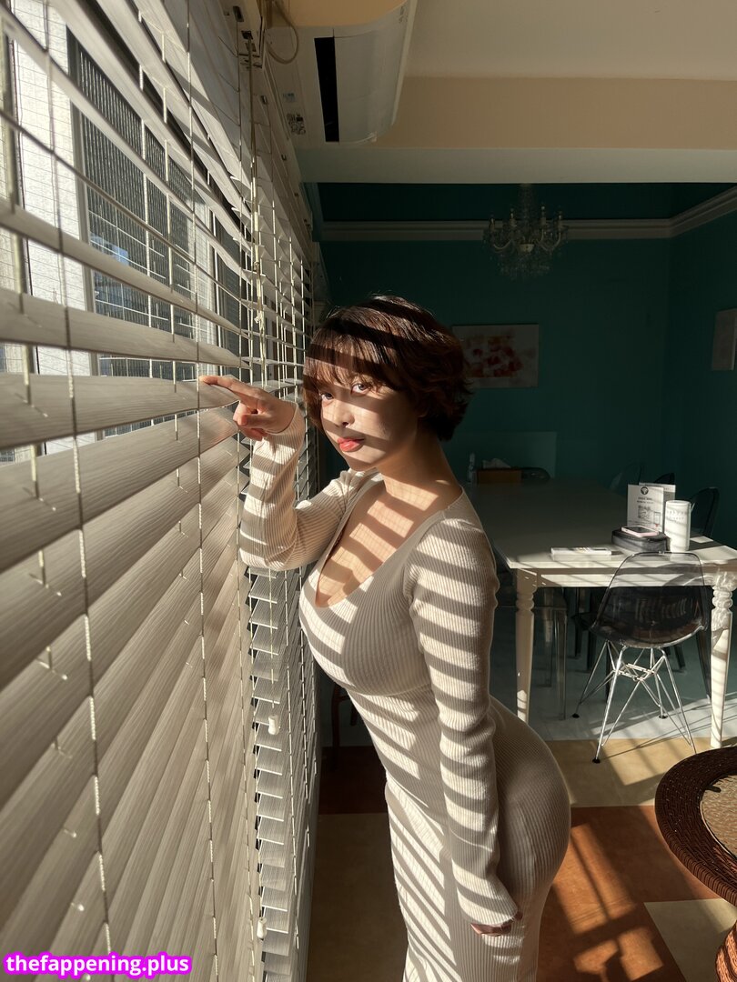 ZziZzi / zizzi_j / zzi_zzi._ / 찌찌 Naakte OnlyFans Foto #336