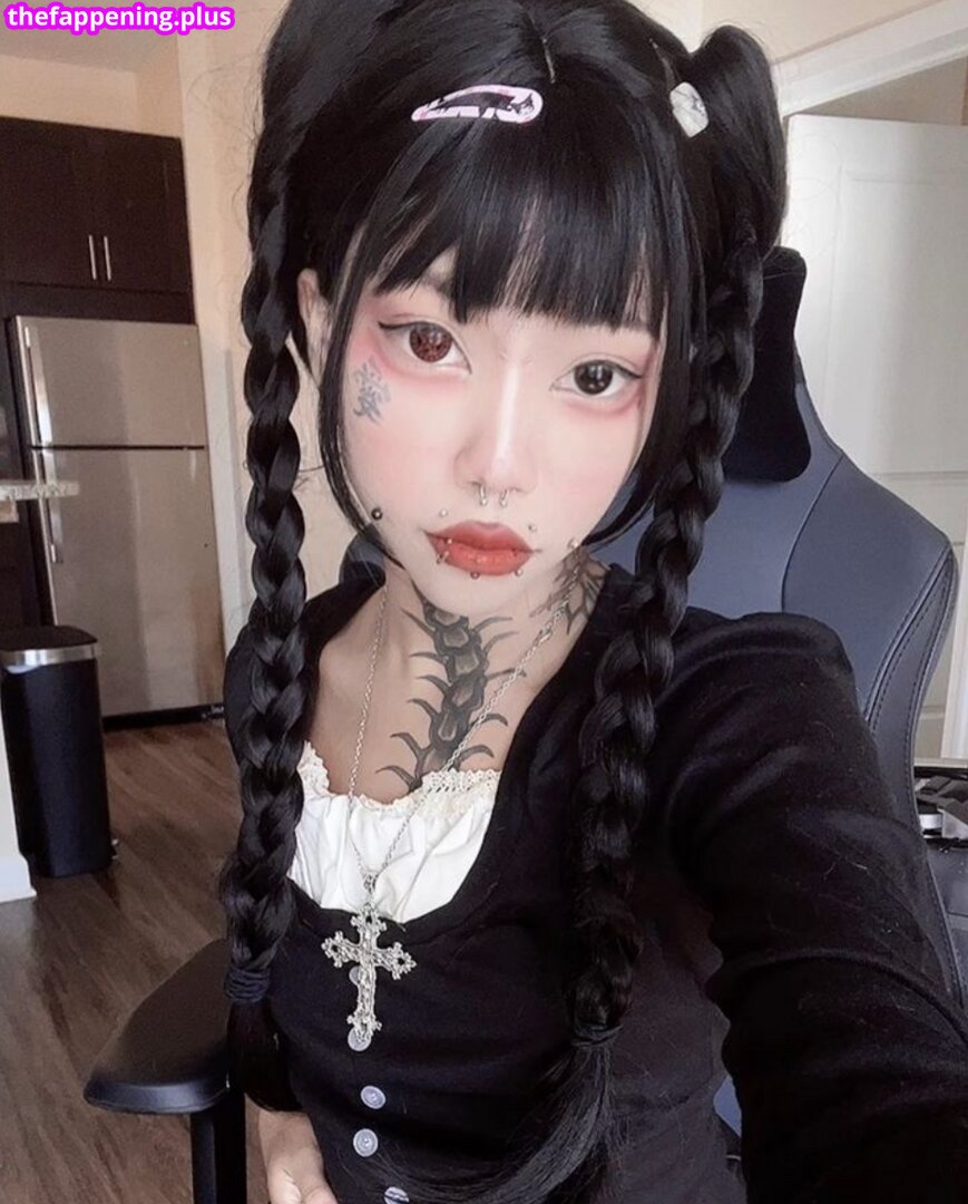 zoey0w0 / zzoey0w0 裸照OnlyFans照片 #1