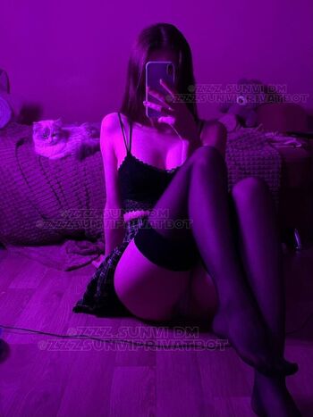 Full leaked Zzzsunvi private onlyfans photo
